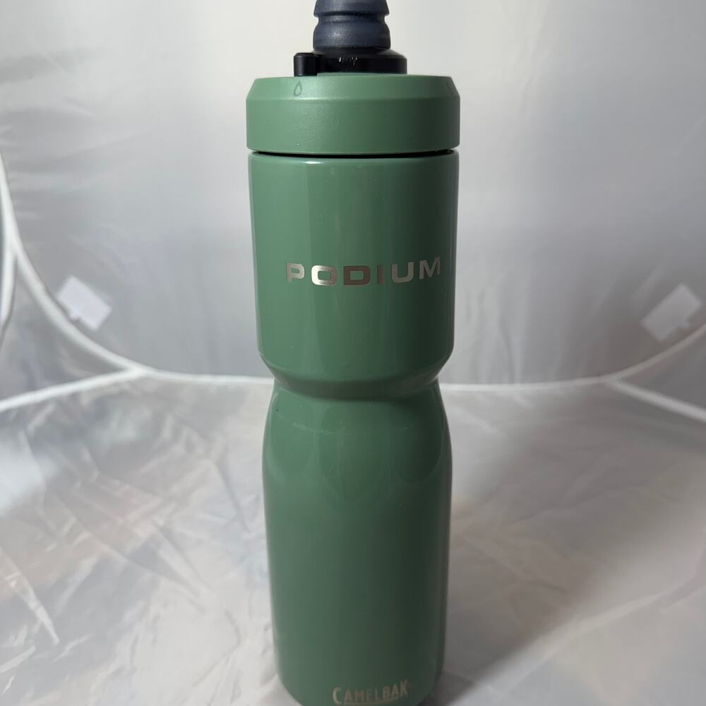 CamelBak Podium 22oz Insulated Water Bottle Green Stainless Steel Bike